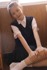 管家婆精准期期选一肖香港,2025年澳门最快开奖结果、新版本解释落实_: 看似简单的真相，背后隐藏着什么复杂的故事？