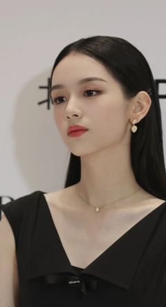 2025年澳门天天彩免费预测_开奖规律了解发现更多_彩民必看攻略_:是否应该在此时反思，辩证思考的必要性?